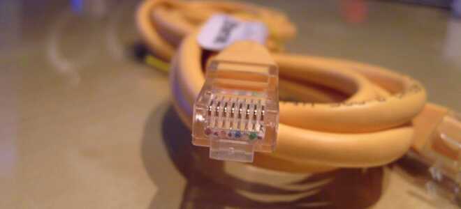 Ethernet против оптоволоконных кабелей: в чем разница и как они работают?