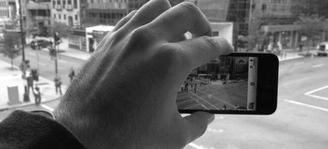 Как конвертировать фотографии в черно-белое на iPhone