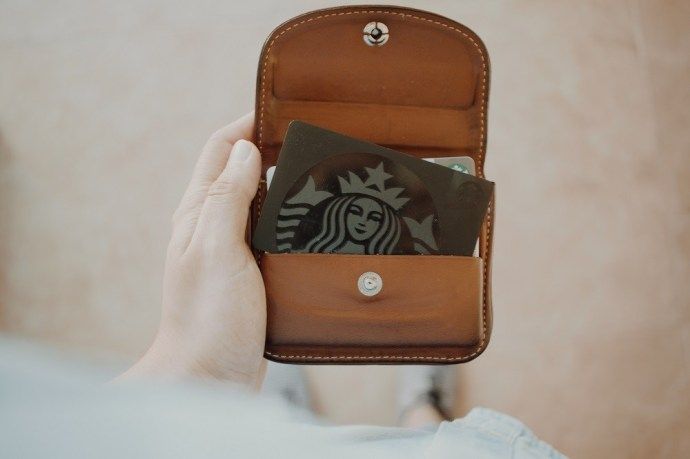 Проверьте баланс подарочной карты Starbucks