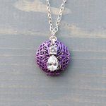 Фиолетовый смокинг кошка девушки ароматерапия ожерелье