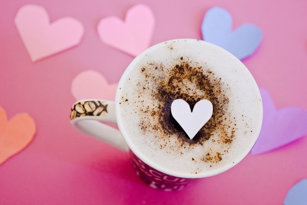 чашка кофе с сердцем